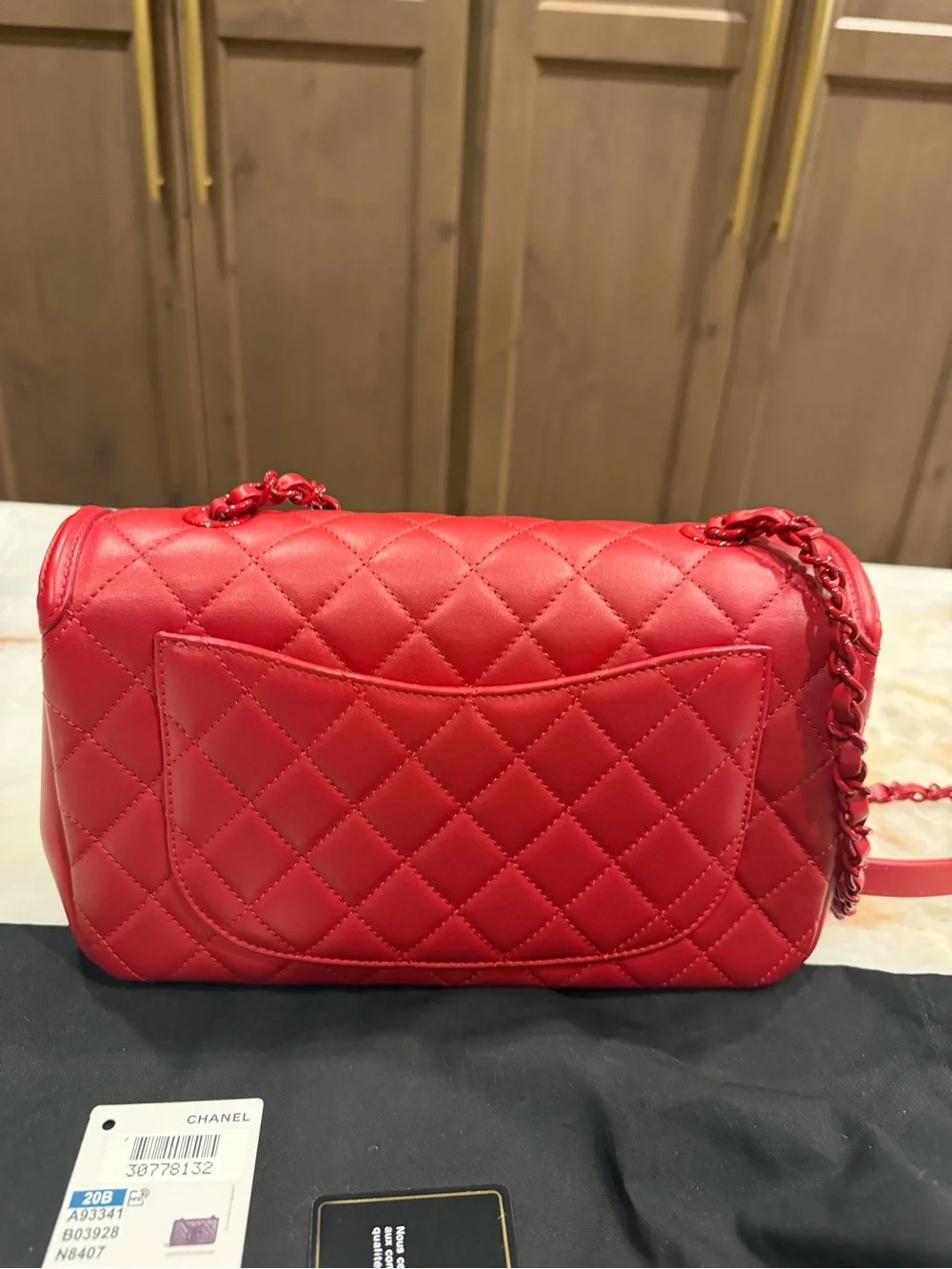 CHANEL elegant red
